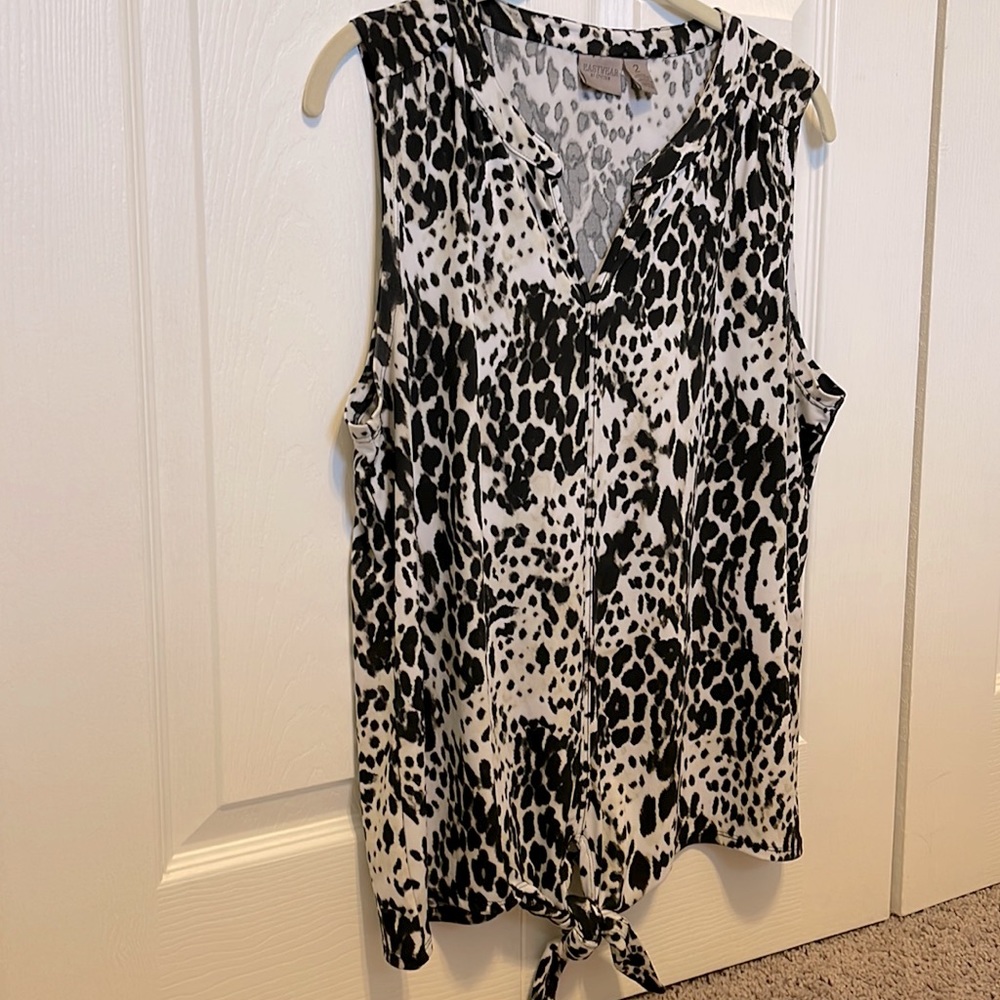 Chicos Easywear Sleeveless Top